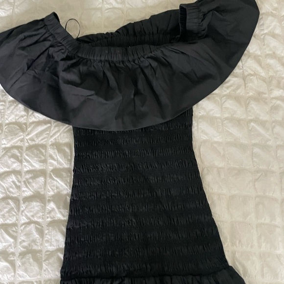 Astr the label black off the shoulder ruffle maxi dress - Picture 7 of 12